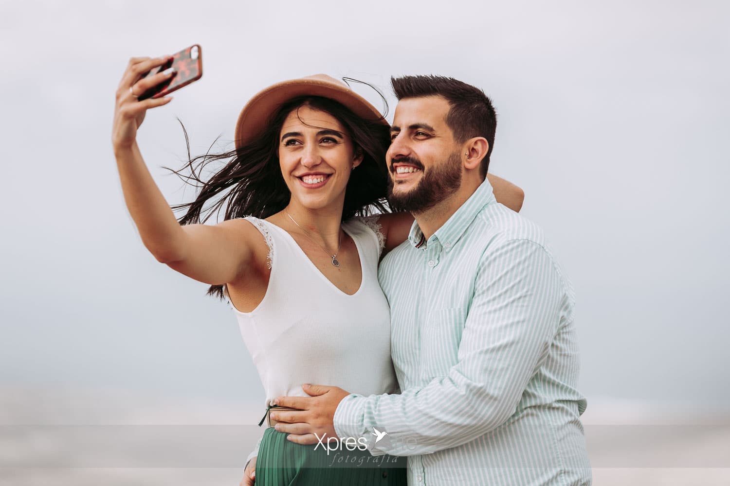 selfie pareja novios