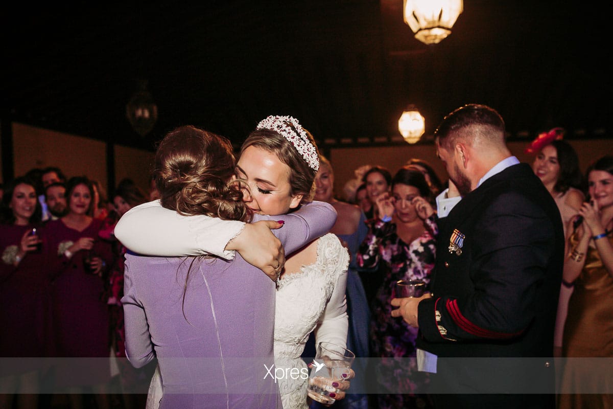 Abrazos el día de la boda